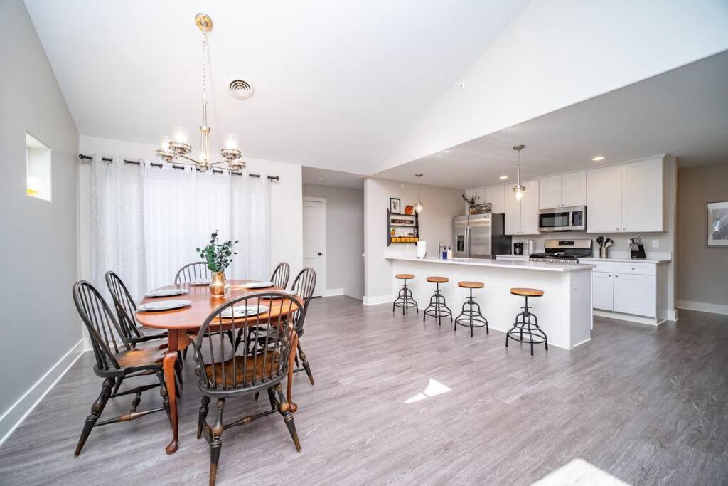 New Beautiful 3 Bedroom Condo In Bettendorf Exterior foto